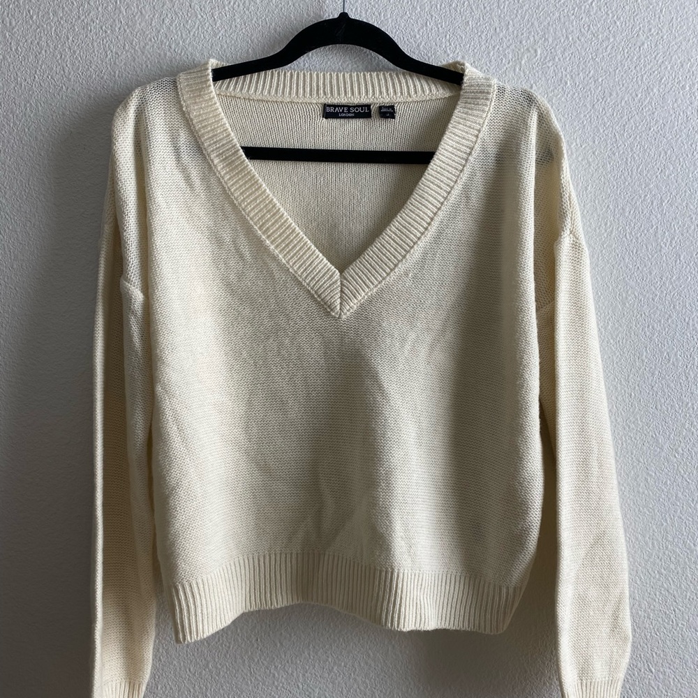 Brave Soul -  Cream-  v-Neck sweater - small